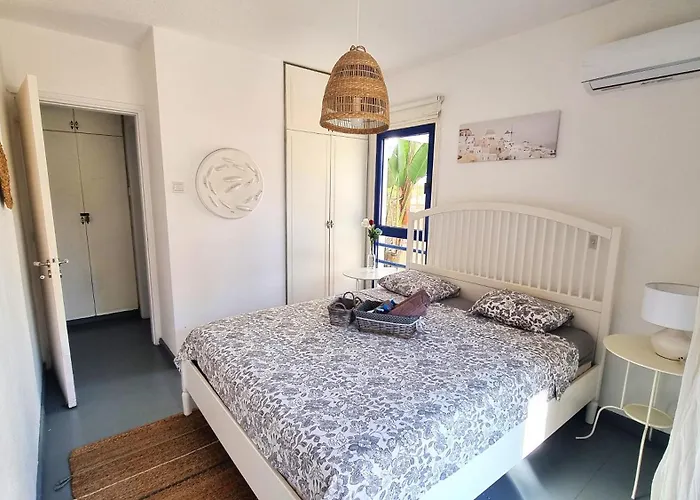 Boho Greek Haven With Orange Grove Views Near アパート *